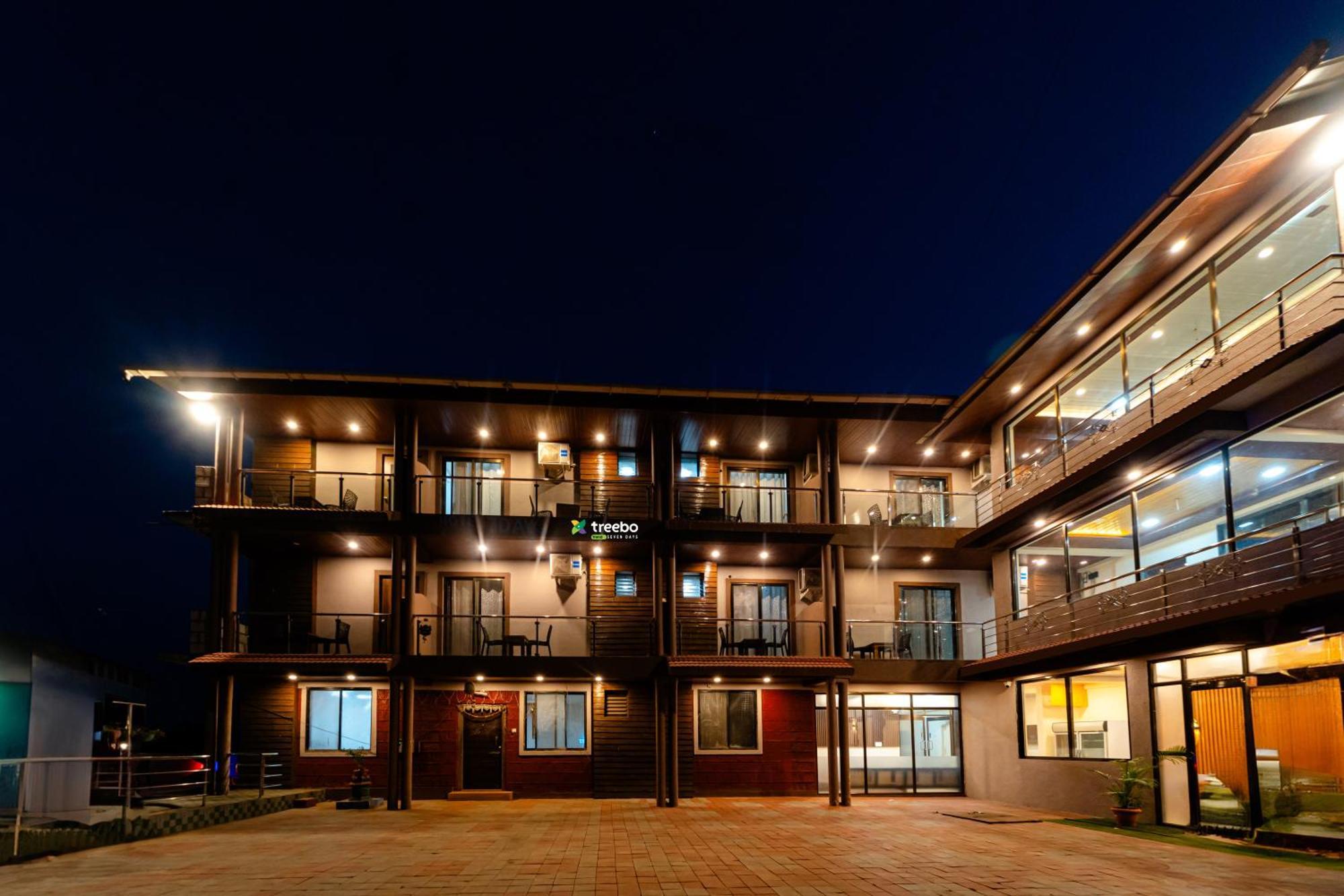 Seven Days Resort And Spa Mahābaleshwar Extérieur photo